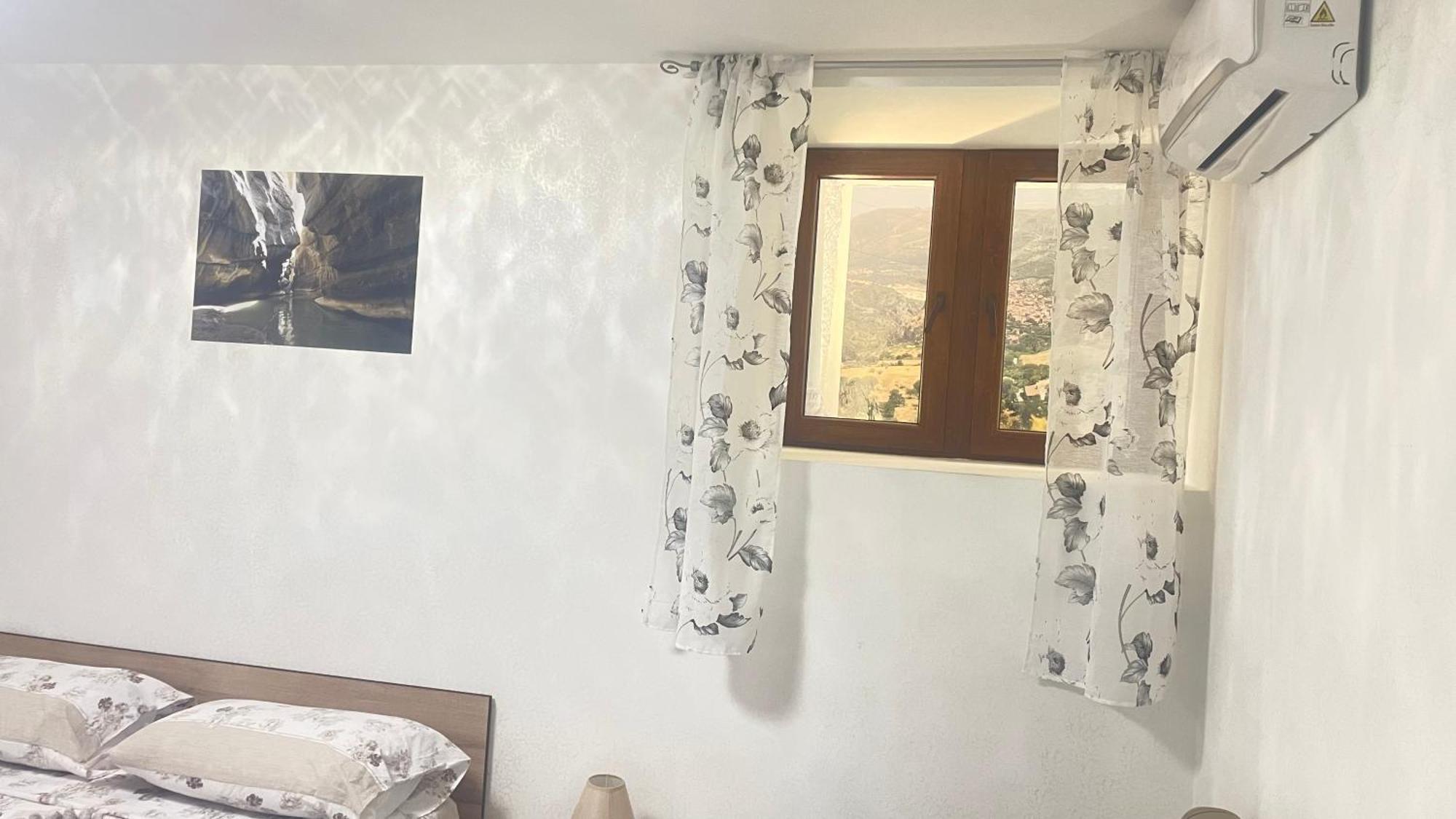 L'Oasi Del Raganello Bed & Breakfast Civita Exterior photo